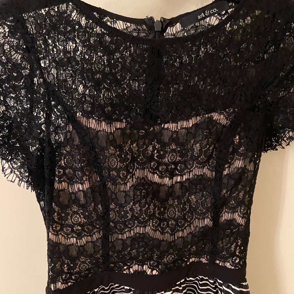Ark & Co Dress - Picture 2 of 6